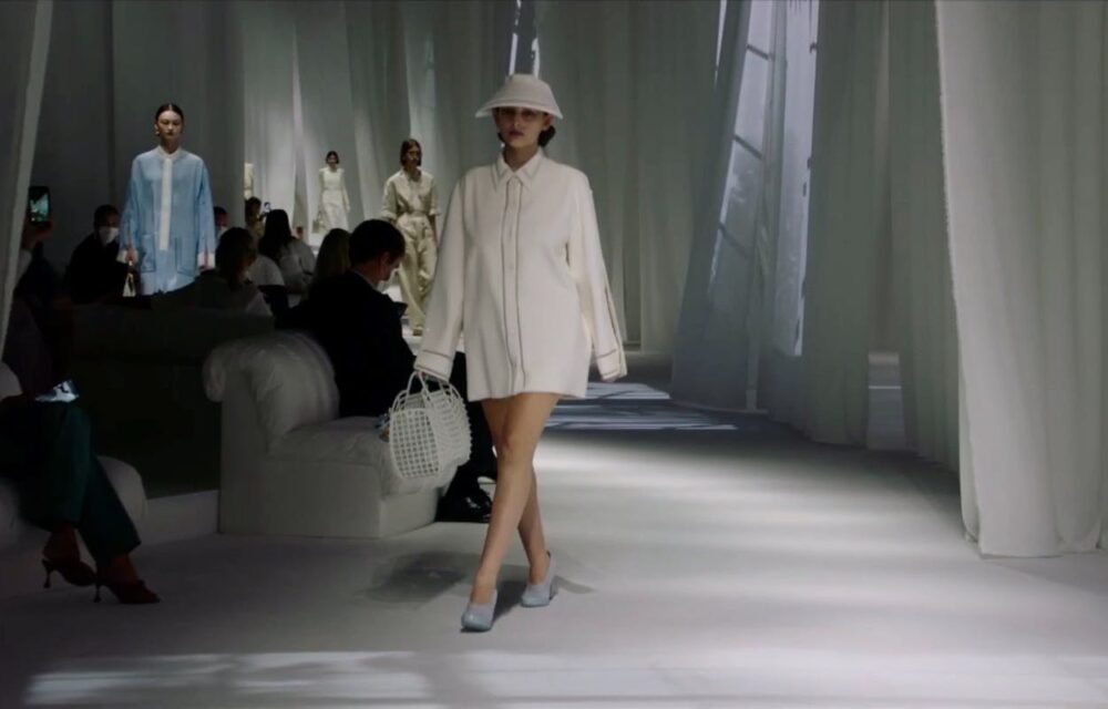 Haute couture 2021: Fendi presenta la sua collezione
