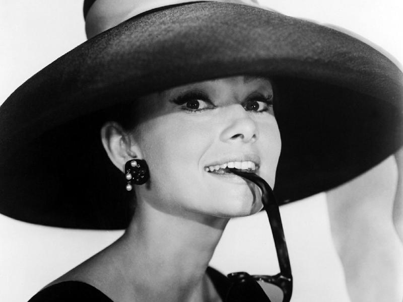 Moda e diritto d’autore, l’icona Audrey Hepburn nella bufera