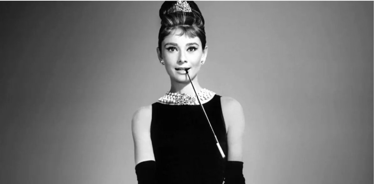 Audrey-Hepburn guanti lunghi
